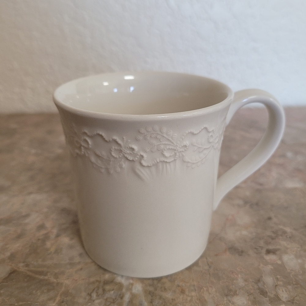 Ralph Lauren Wedgwood Claire Mug Cup Bone China Cottage